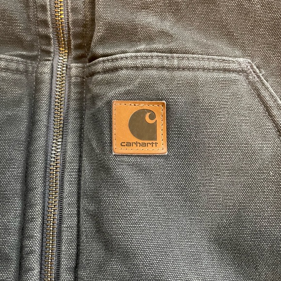 Carhartt fleece lined duck vest size XL - Picture 4 of 4
